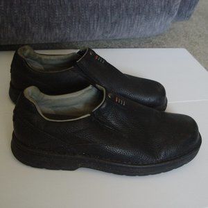 Men's Merrell black leather slip on shoe size 12